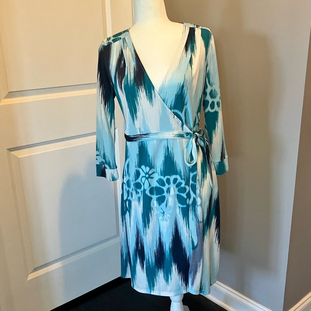 Blue and green Old Navy, long sleeve wrap dress, size small.